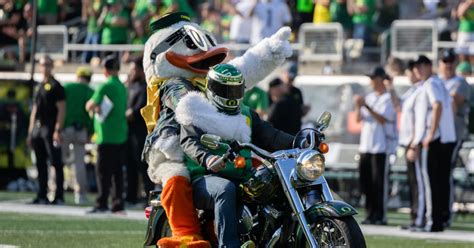 Oregon Ducks Football Odds & Betting Lines .